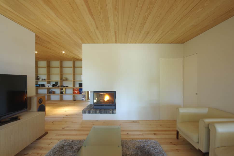 spacious japanese rancher nestles natural environment 6 media